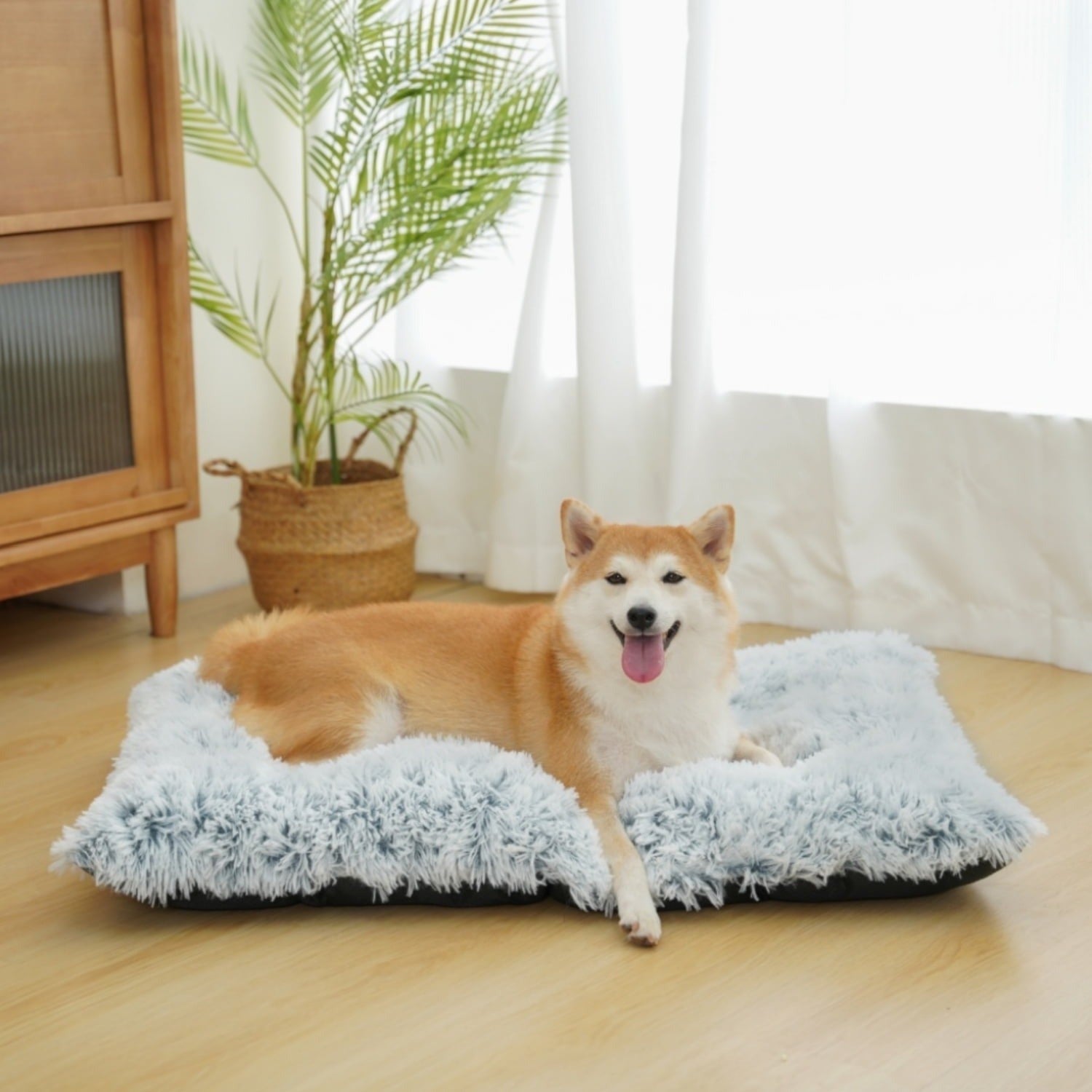 Large Dog Bed 35 x 23 Inch Plush Crate Pad, Washable Dog Cage Bed Mat with Non-Slip Bottom for Medium and Large Dogs, Gradient Gray